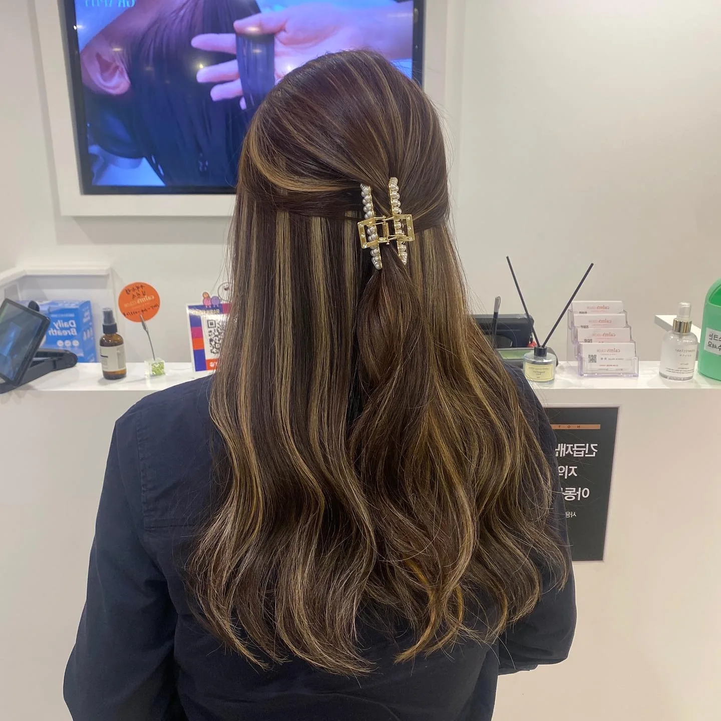 Golden Half-Up Style Korean Hair Color