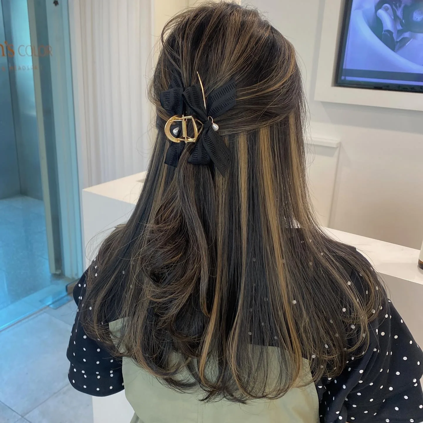 Korean Blonde Highlights trending style