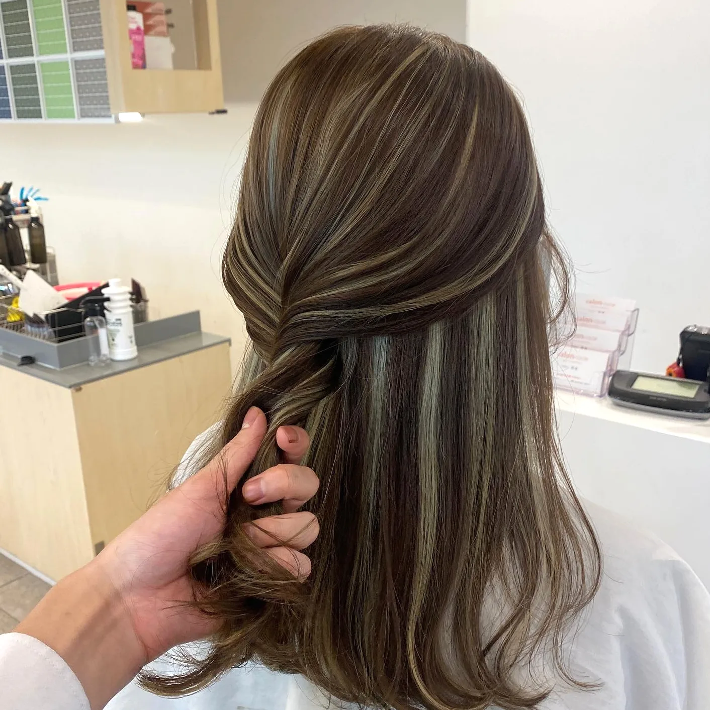 7 Stunning Korean Cream Blonde Hair Styles You Need to Try | Seoul Hair Salon 5 Korean Cream Blonde Hair coloring process