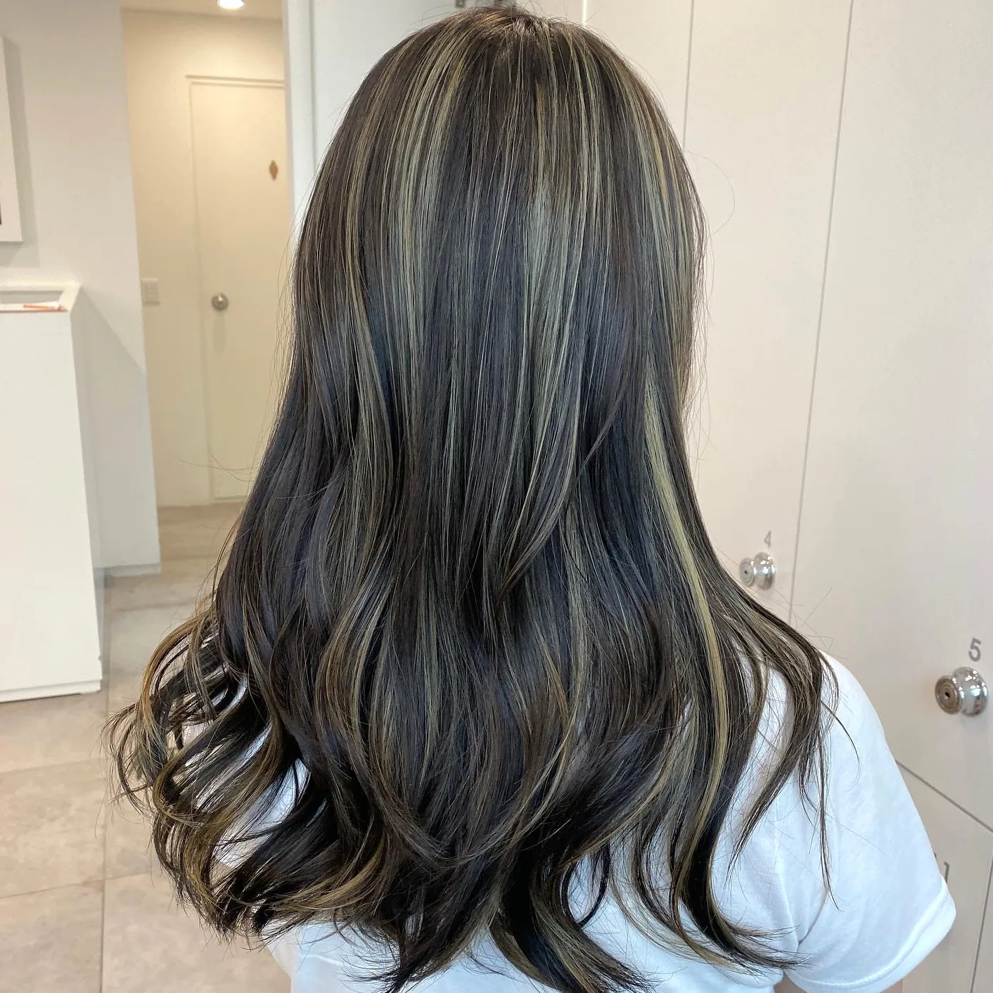 7 Beautiful Korean Smoky Purple Hair Inspirations | Seoul Hair Salon 3 Korean Smoky Purple Hair style example