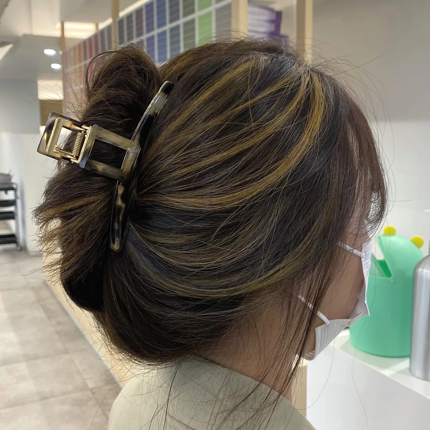 Gorgeous Korean Vanilla Blonde Hair Collection: 7 Must-See Looks | Seoul Hair Salon 10 Korean Vanilla Blonde Hair FAQ