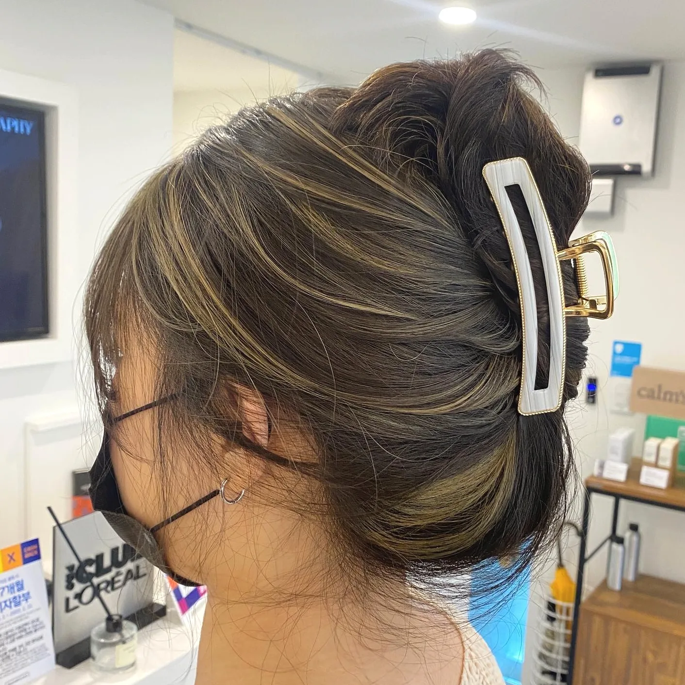 7 Amazing Korean Warm Ash Brown Trends in 2026 | Seoul Hair Salon 4 Korean Warm Ash Brown at Seoul Hair Salon