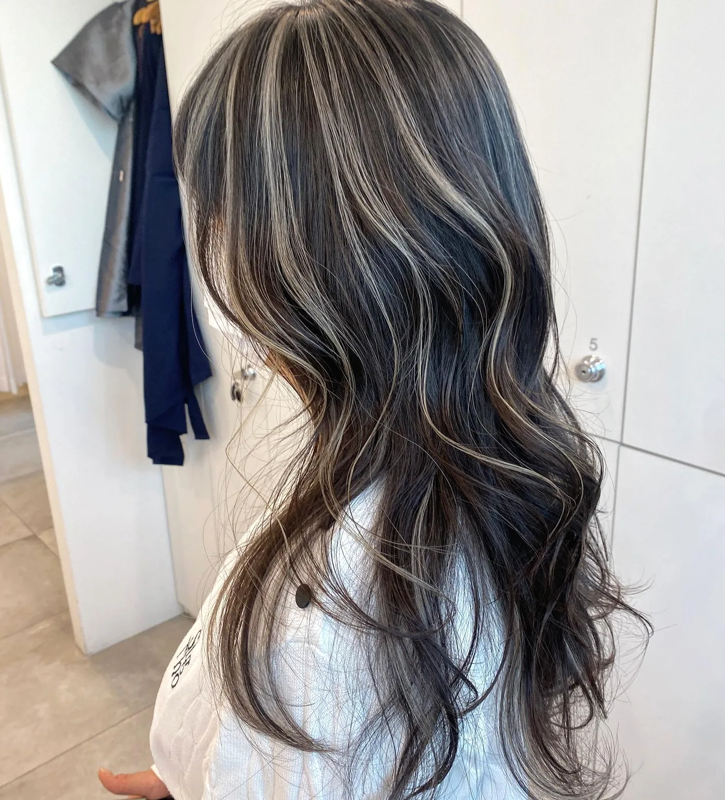 7 Beautiful Korean Pink Highlights Inspirations | Seoul Hair Salon 9 Korean Pink Highlights booking information