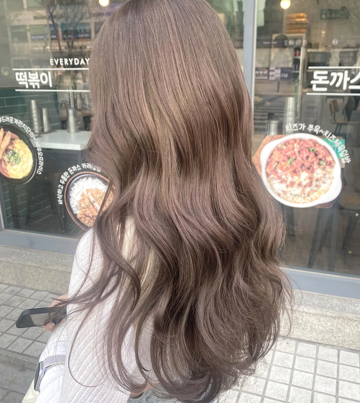 7 Amazing Korean Rose Gold Hair Trends in 2026 | Seoul Hair Salon 4 Korean Rose Gold Hair at Seoul Hair Salon