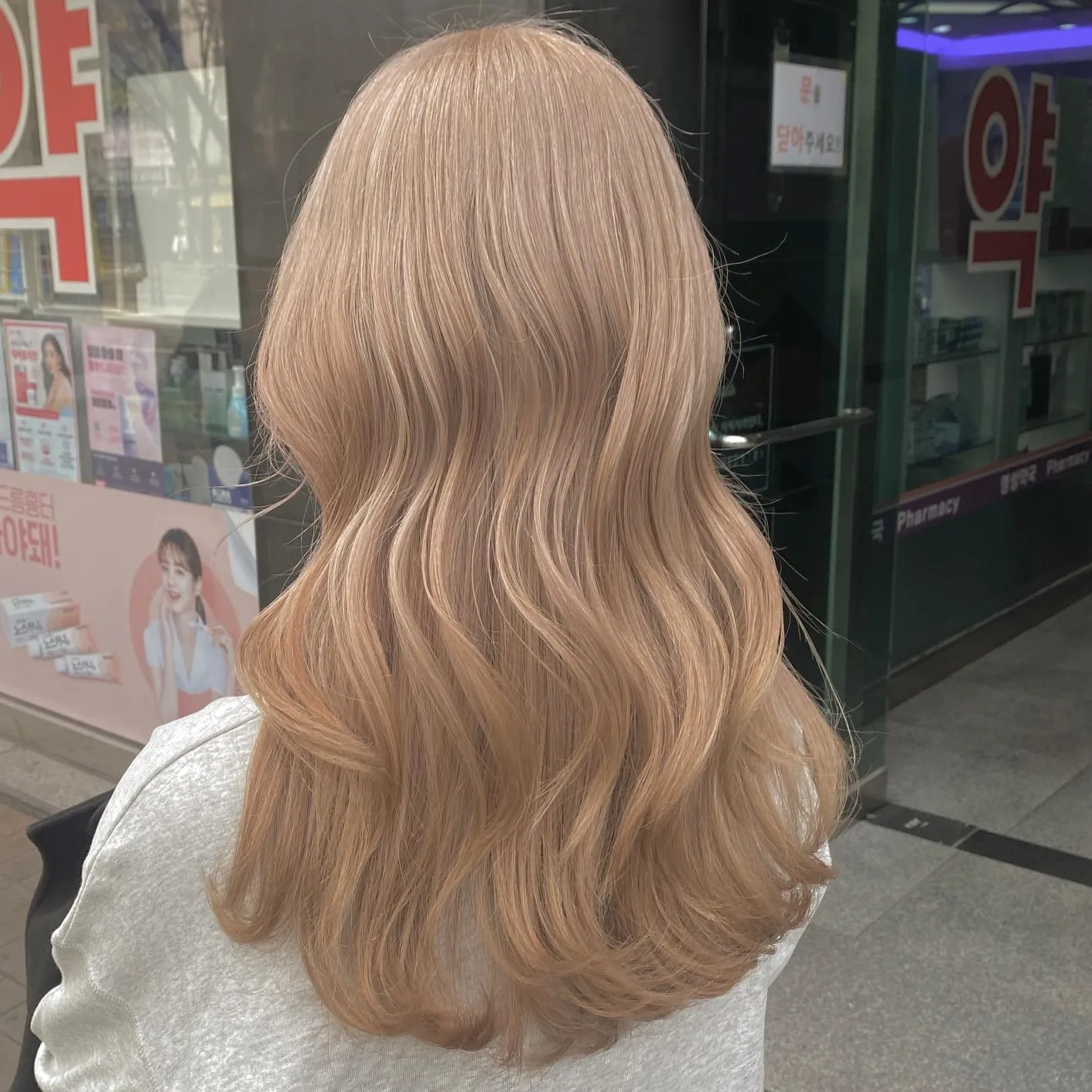 Gorgeous Korean Caramel Highlights Collection: 7 Must-See Looks | Seoul Hair Salon 5 Korean Caramel Highlights coloring process