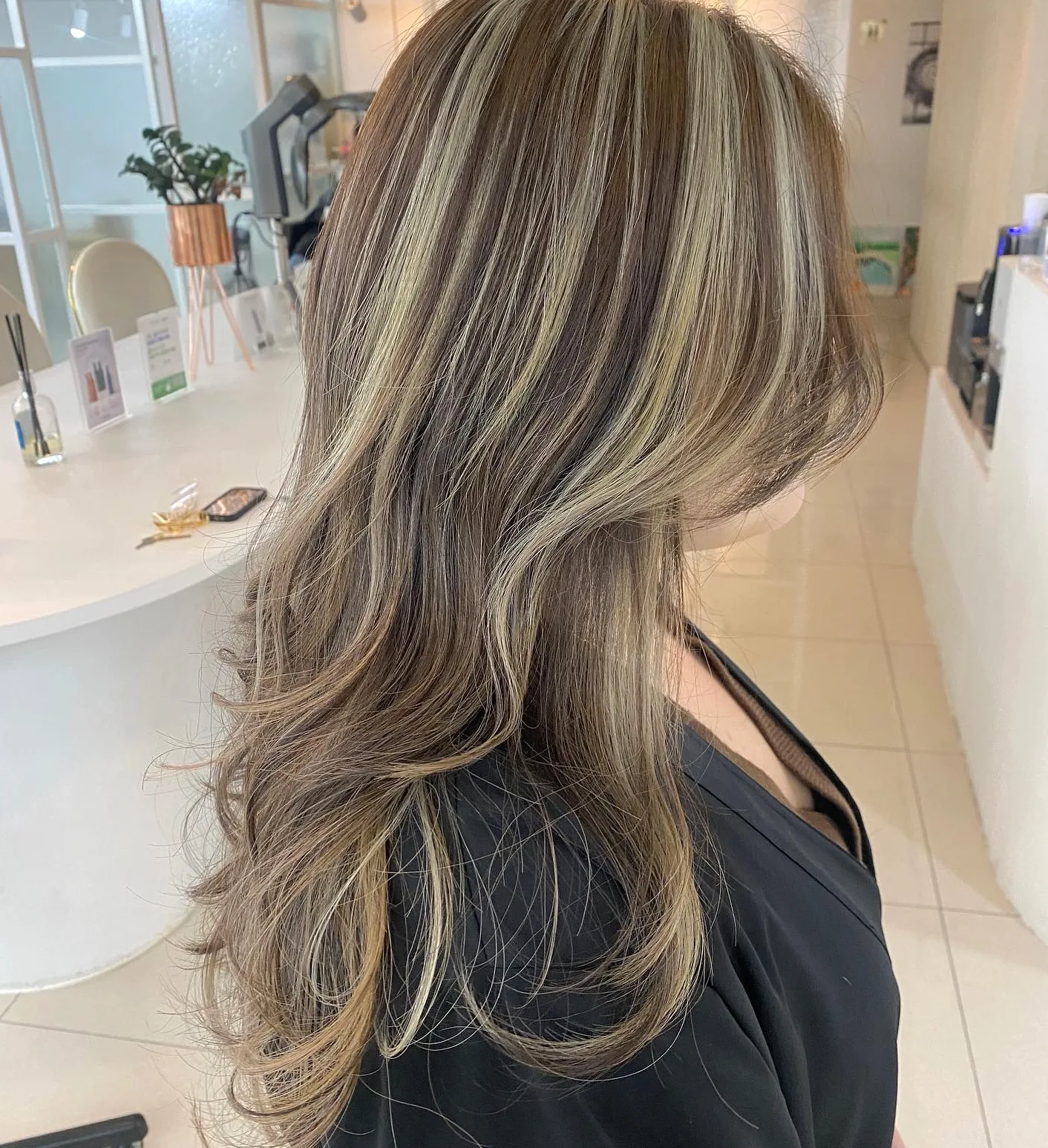 7 Stunning Korean Copper Hair Color Styles You Need to Try | Seoul Hair Salon 9 Korean Copper Hair Color booking information