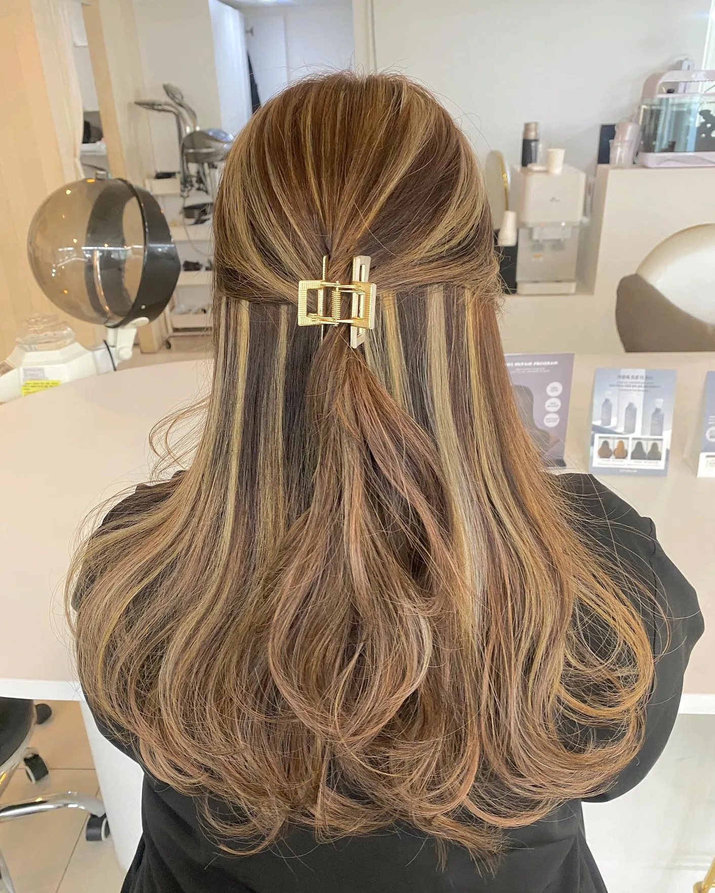 7 Amazing Korean Chocolate Brown Hair Trends in 2026 | Seoul Hair Salon 3 Korean Chocolate Brown Hair style example