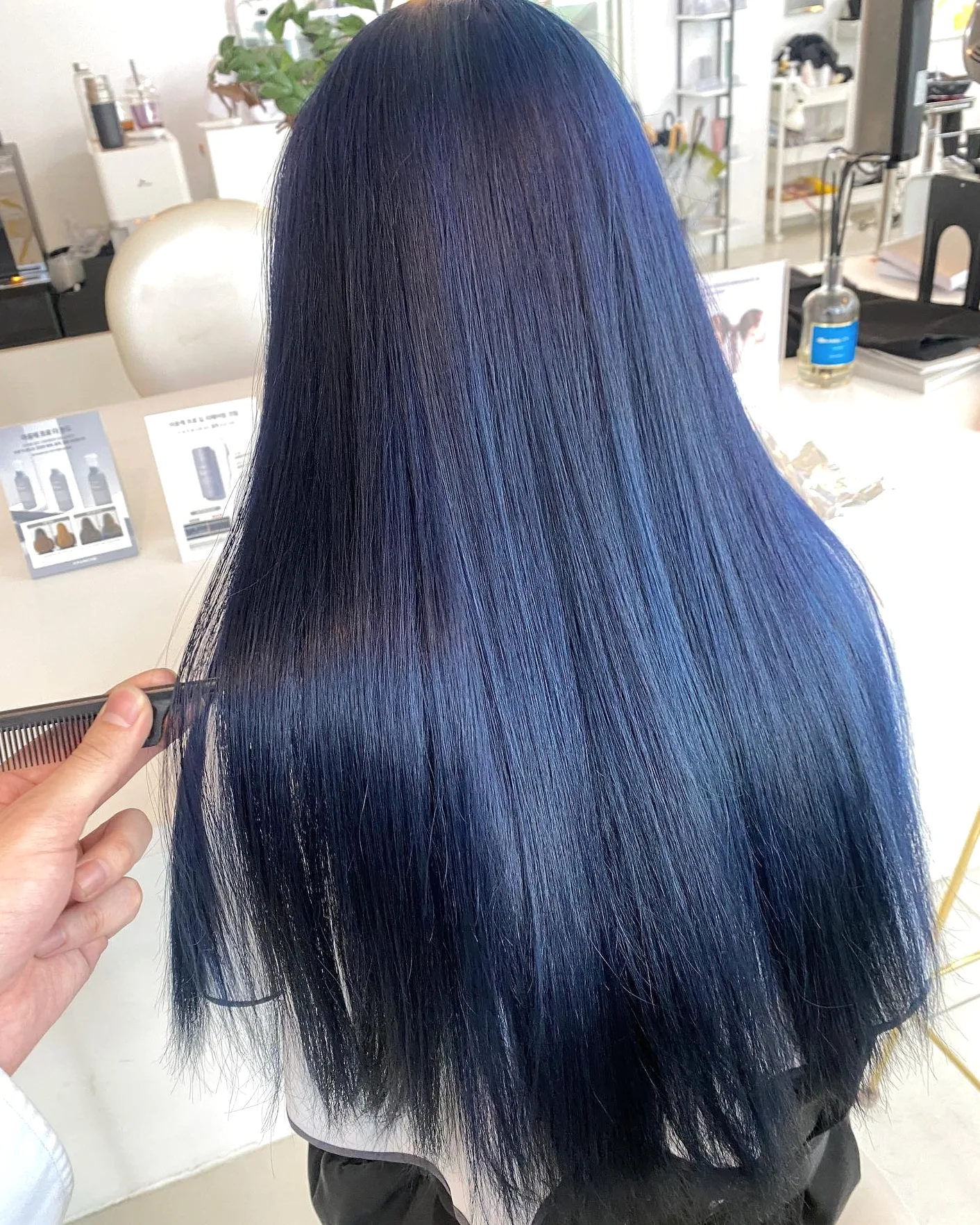 Gorgeous Korean Burgundy Hair Color Collection: 7 Must-See Looks | Seoul Hair Salon 5 Korean Burgundy Hair Color coloring process