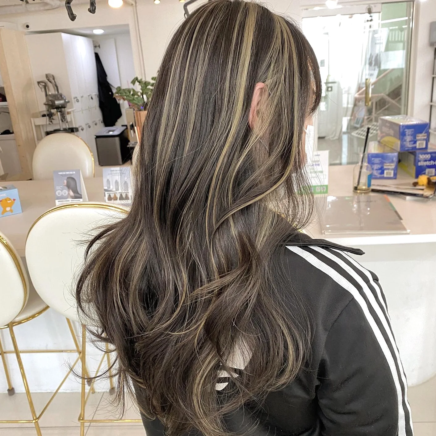 7 Beautiful Korean Hazel Hair Color Inspirations | Seoul Hair Salon 5 Korean Hazel Hair Color coloring process