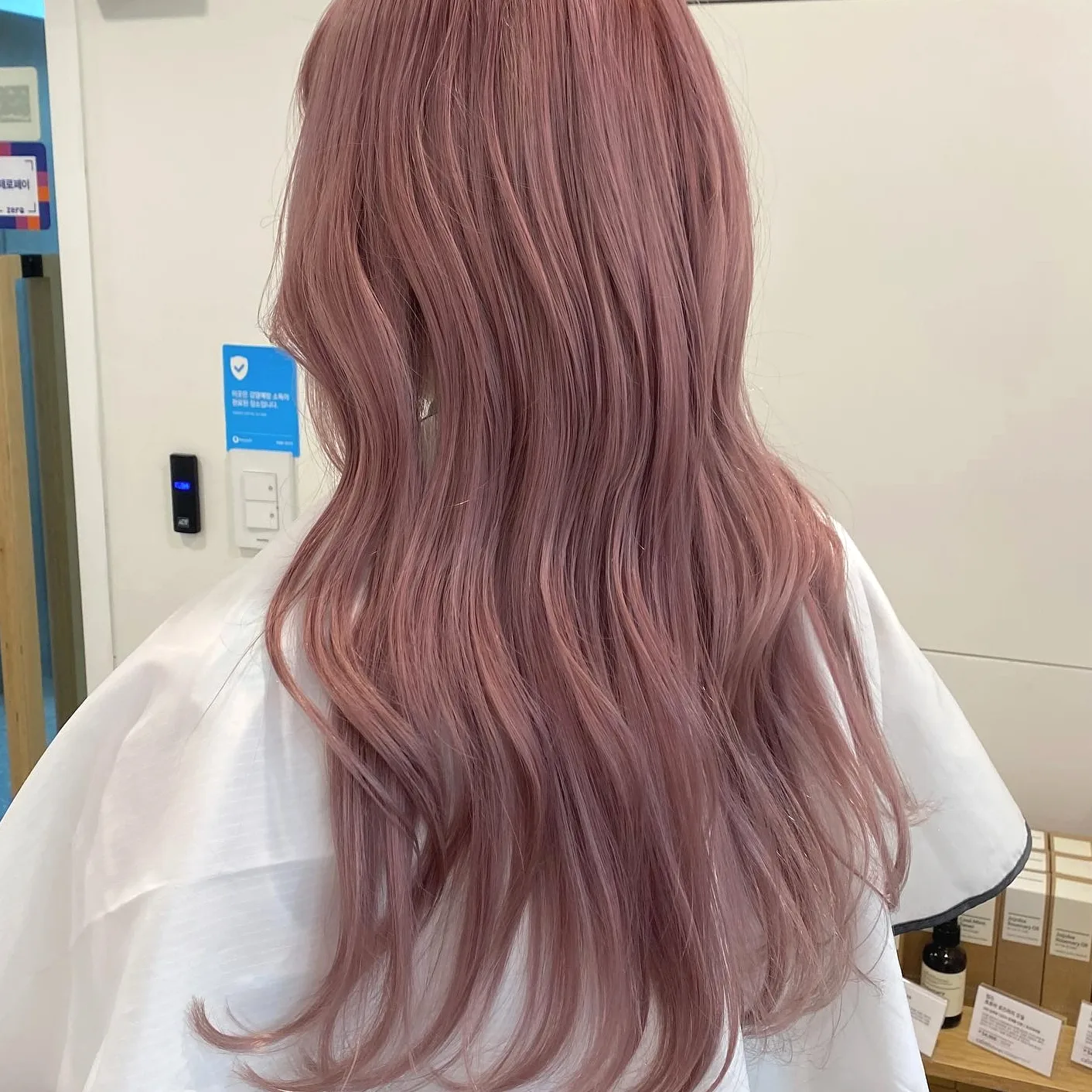 7 Stunning Korean Balayage Styles You Need to Try | Seoul Hair Salon 6 Korean rose pink balayage style