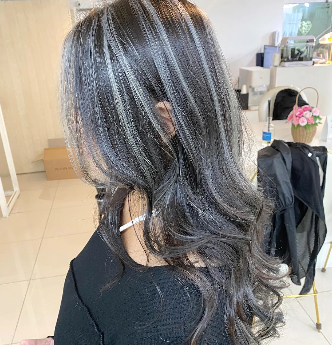 7 Stunning Korean Mahogany Hair Styles You Need to Try | Seoul Hair Salon 10 Korean Mahogany Hair FAQ