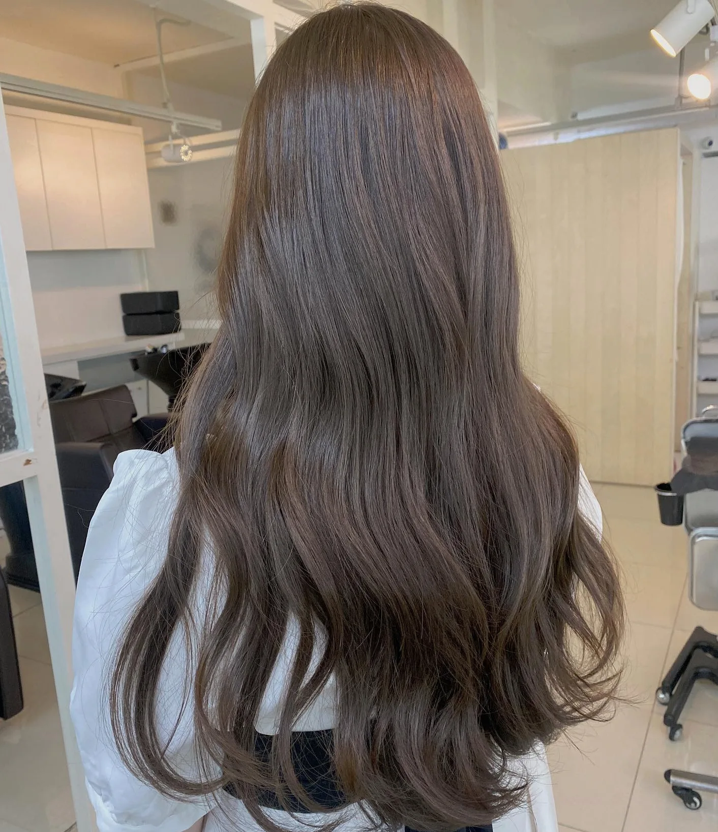 7 Beautiful Korean Platinum Hair Inspirations | Seoul Hair Salon 5 Korean Platinum Hair coloring process