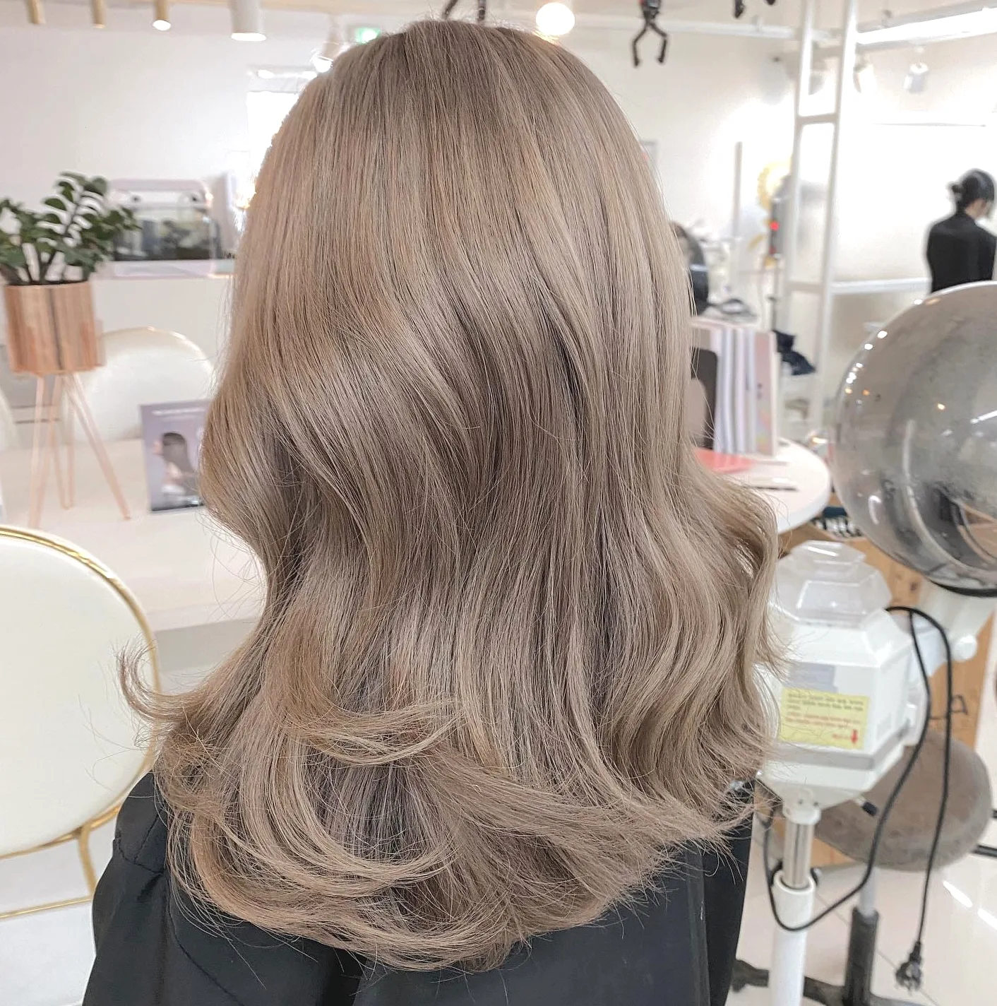 7 Beautiful Korean Platinum Hair Inspirations | Seoul Hair Salon 10 Korean Platinum Hair FAQ