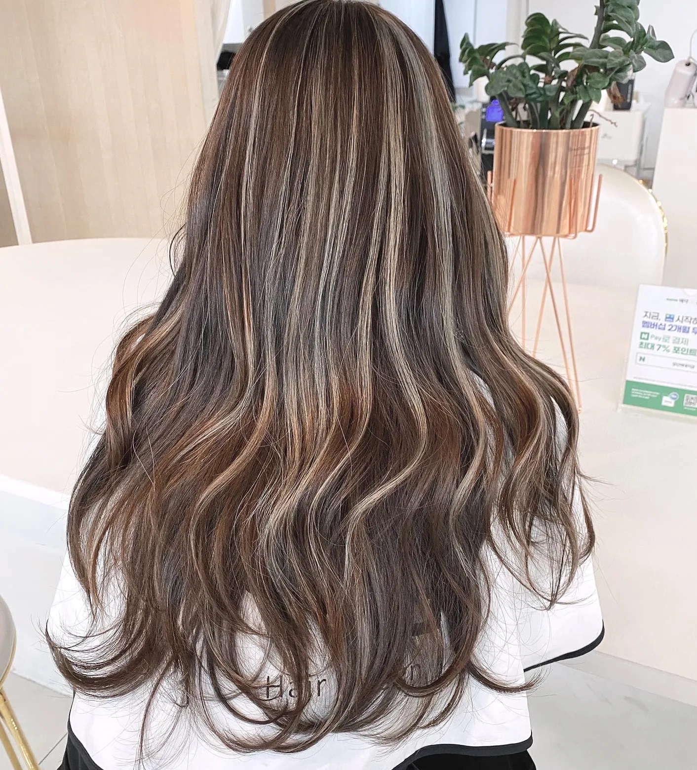 7 Amazing Korean Sandy Brown Hair Trends in 2026 | Seoul Hair Salon 3 Korean Sandy Brown Hair style example