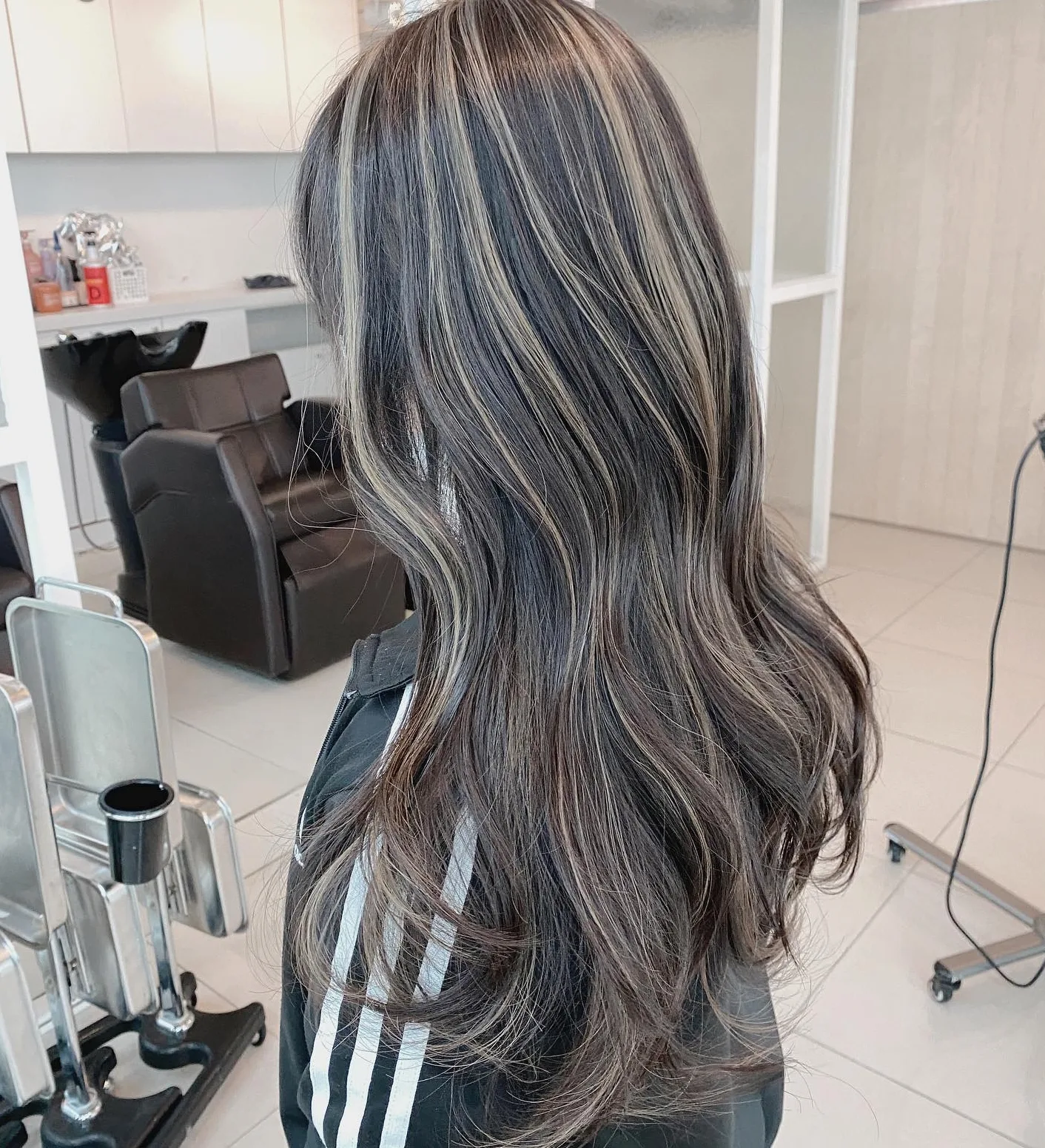 Gorgeous Korean Natural Highlights Collection: 7 Must-See Looks | Seoul Hair Salon 8 Korean Natural Highlights maintenance tips