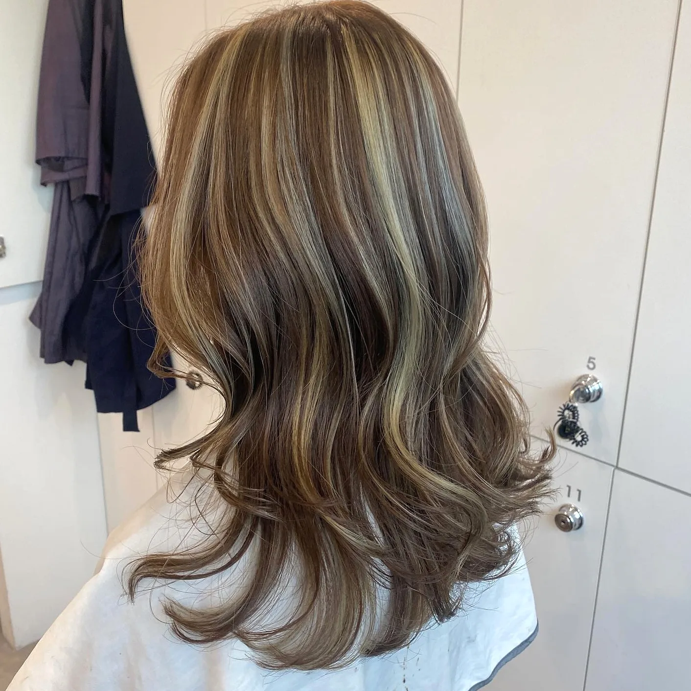 7 Stunning Korean Highlight Hair Styles You Need to Try | Seoul Hair Salon 5 Korean Highlight Hair coloring process