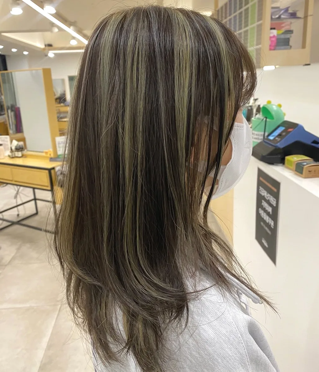 Korean Violet Hair Color Guide 2026: 7 Gorgeous Ideas | Seoul Hair Salon 3 Korean Violet Hair Color style example