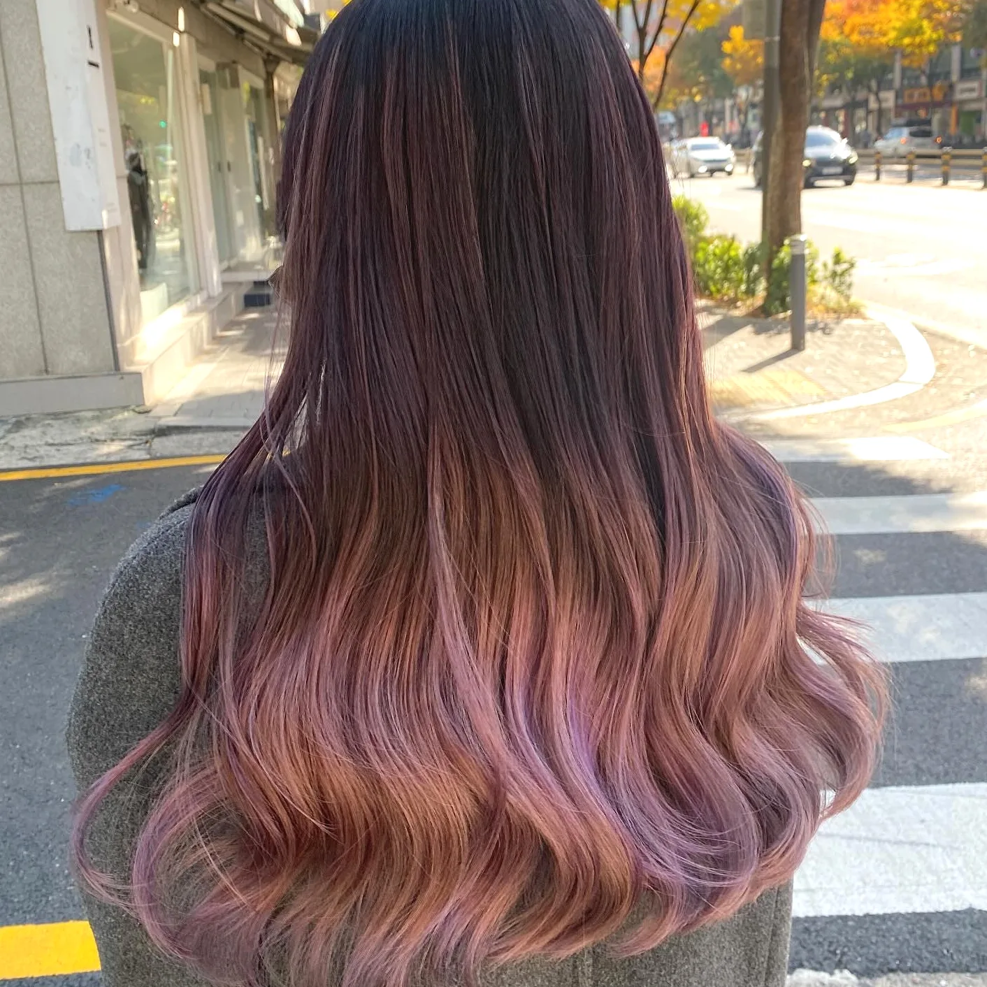 7 Stunning Korean Coral Hair Color Styles You Need to Try | Seoul Hair Salon 3 Korean Coral Hair Color style example