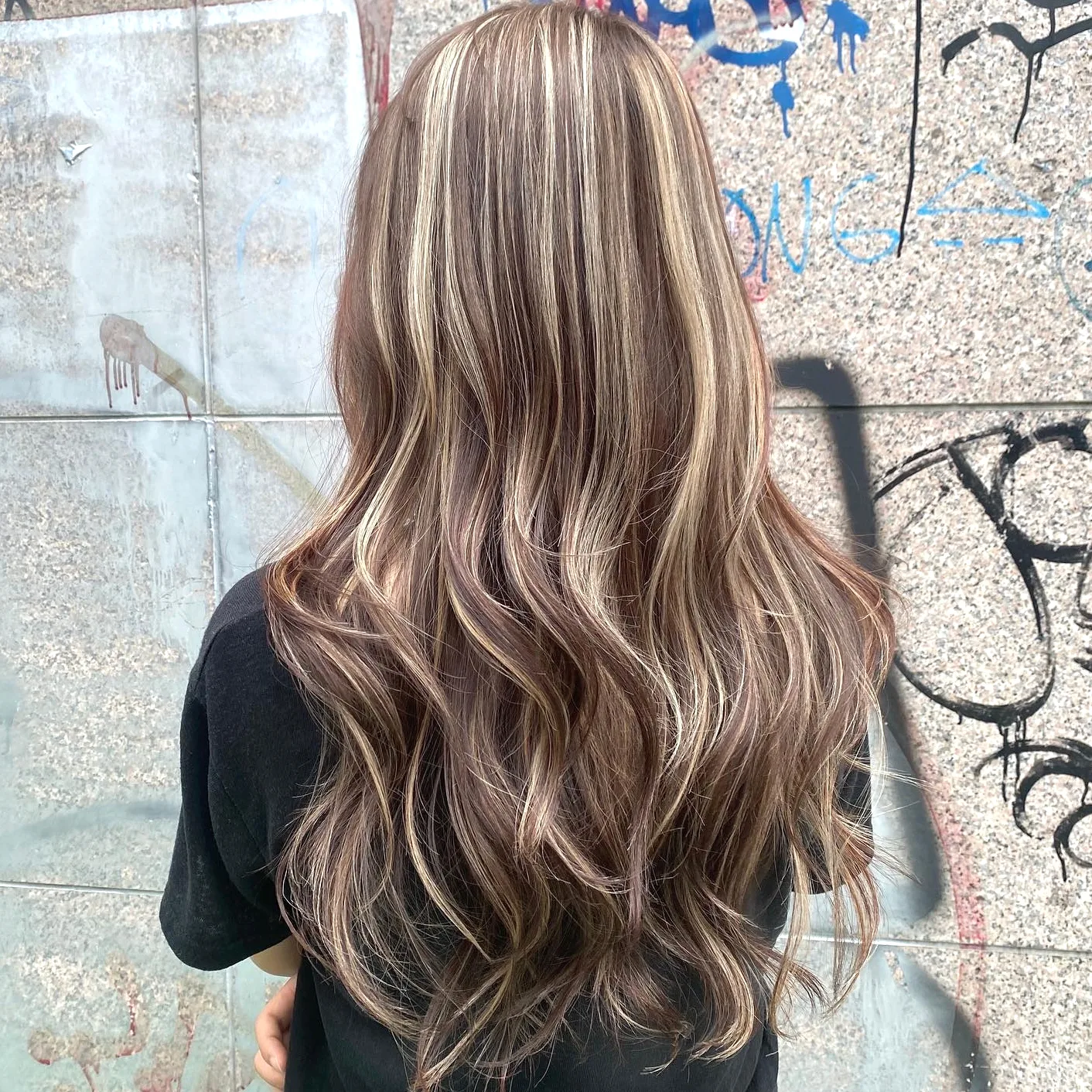 7 Stunning Korean Coral Hair Color Styles You Need to Try | Seoul Hair Salon 10 Korean Coral Hair Color FAQ