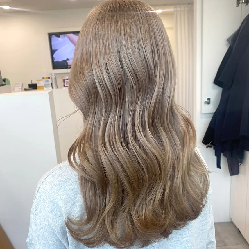 Korean Toffee Brown Hair Guide 2026: 7 Gorgeous Ideas | Seoul Hair Salon 7 Korean Toffee Brown Hair benefits