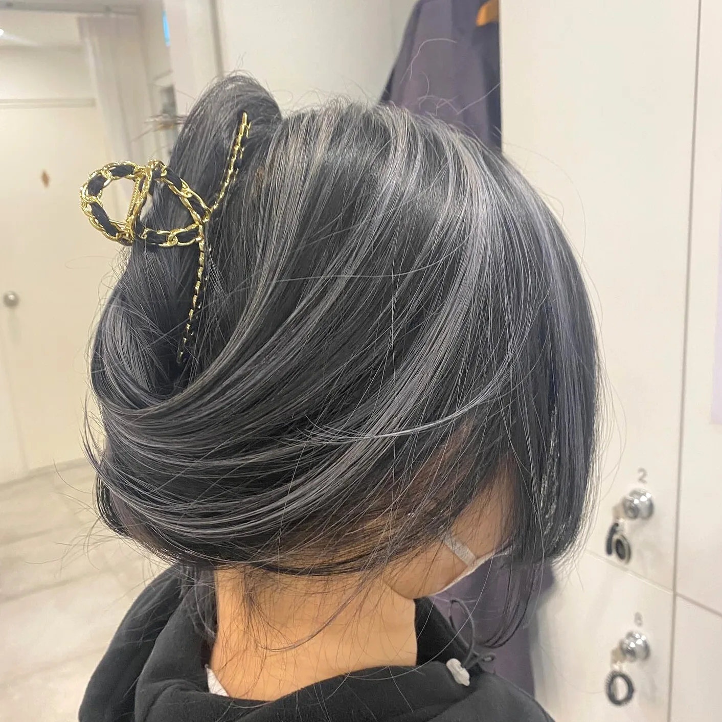 Gorgeous Korean Taupe Hair Color Collection: 7 Must-See Looks | Seoul Hair Salon 5 Korean Taupe Hair Color coloring process