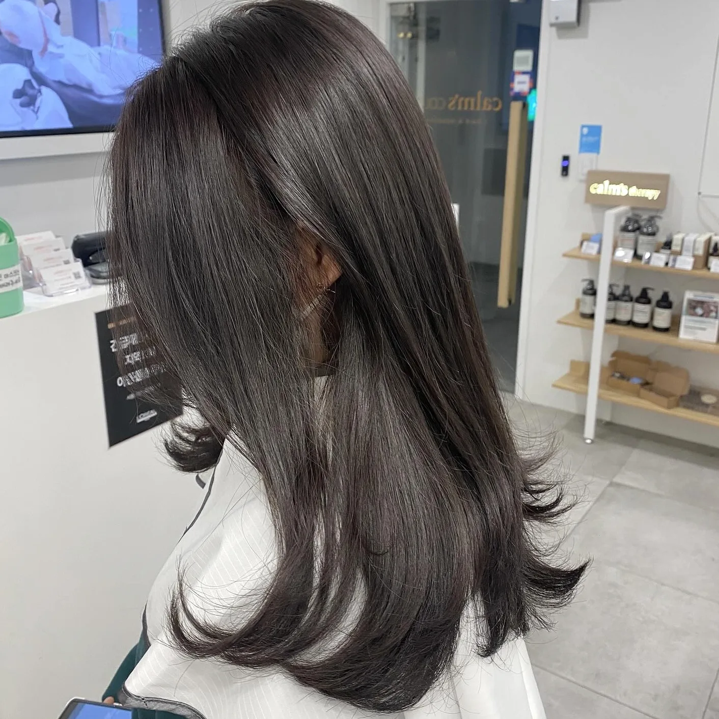 Gorgeous Korean Taupe Hair Color Collection: 7 Must-See Looks | Seoul Hair Salon 7 Korean Taupe Hair Color benefits