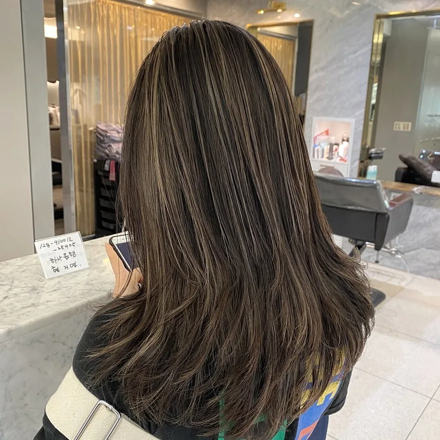 7 Beautiful Korean Champagne Hair Inspirations | Seoul Hair Salon 4 Korean Champagne Hair at Seoul Hair Salon