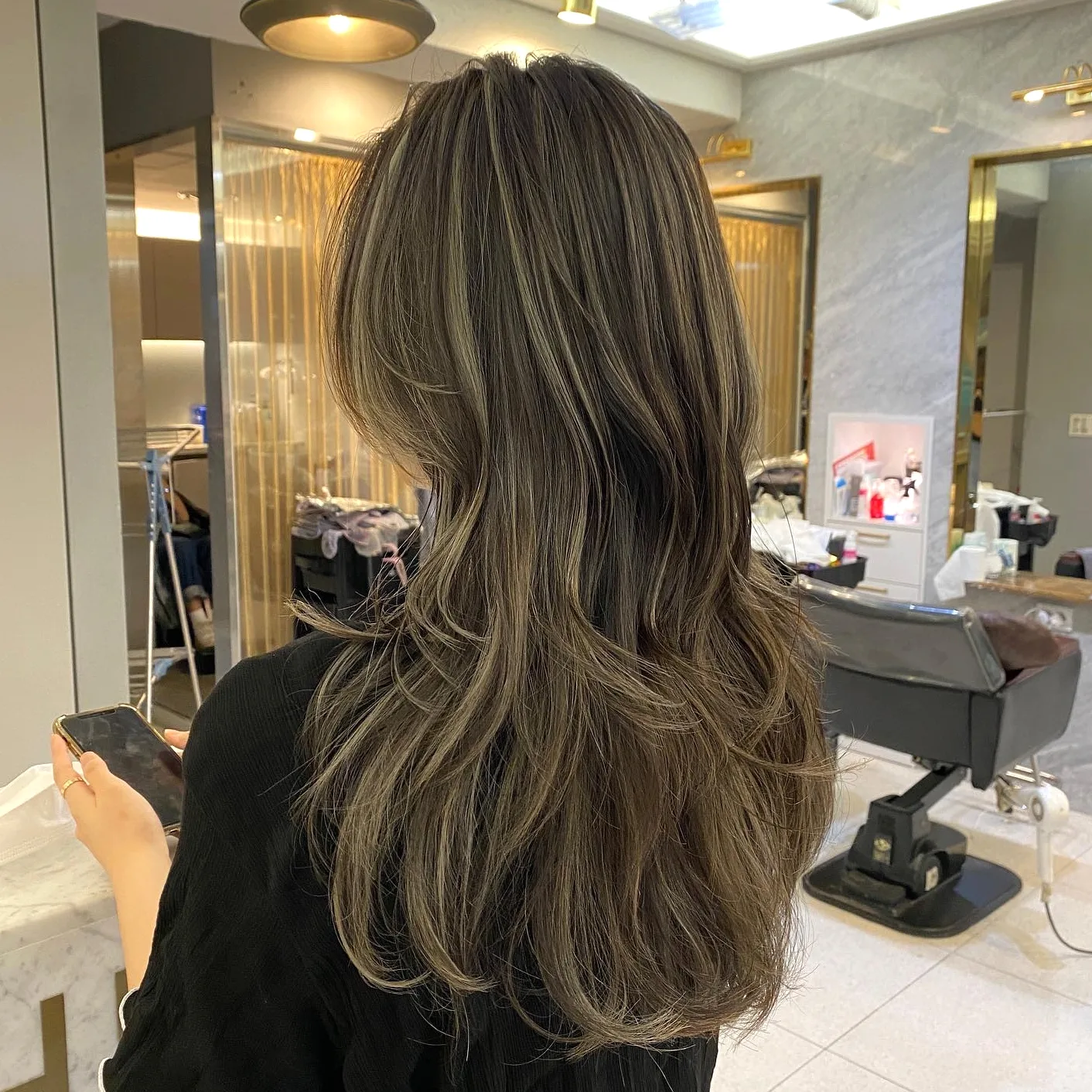 7 Amazing Korean Dark Ash Brown Trends in 2026 | Seoul Hair Salon 5 Korean Dark Ash Brown coloring process