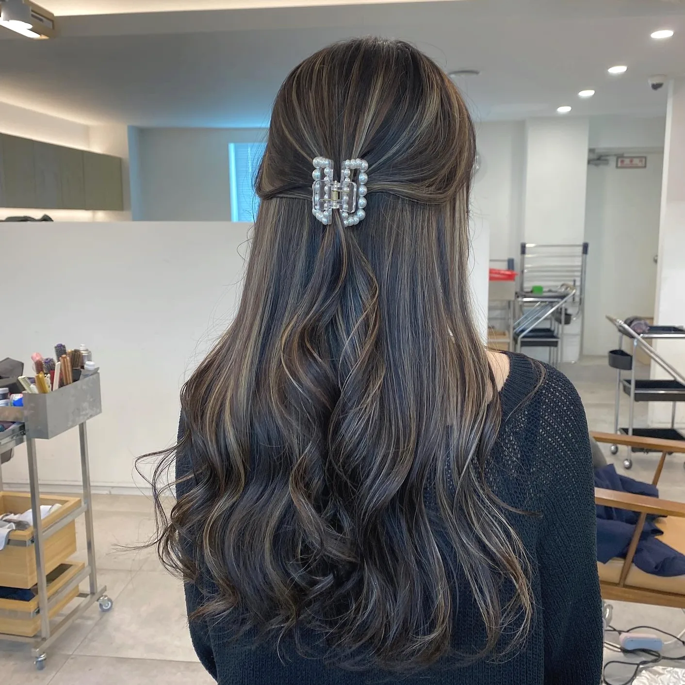 chic winter hair colors Seoul - Style 3 at Korea Hair Salon Seoul
