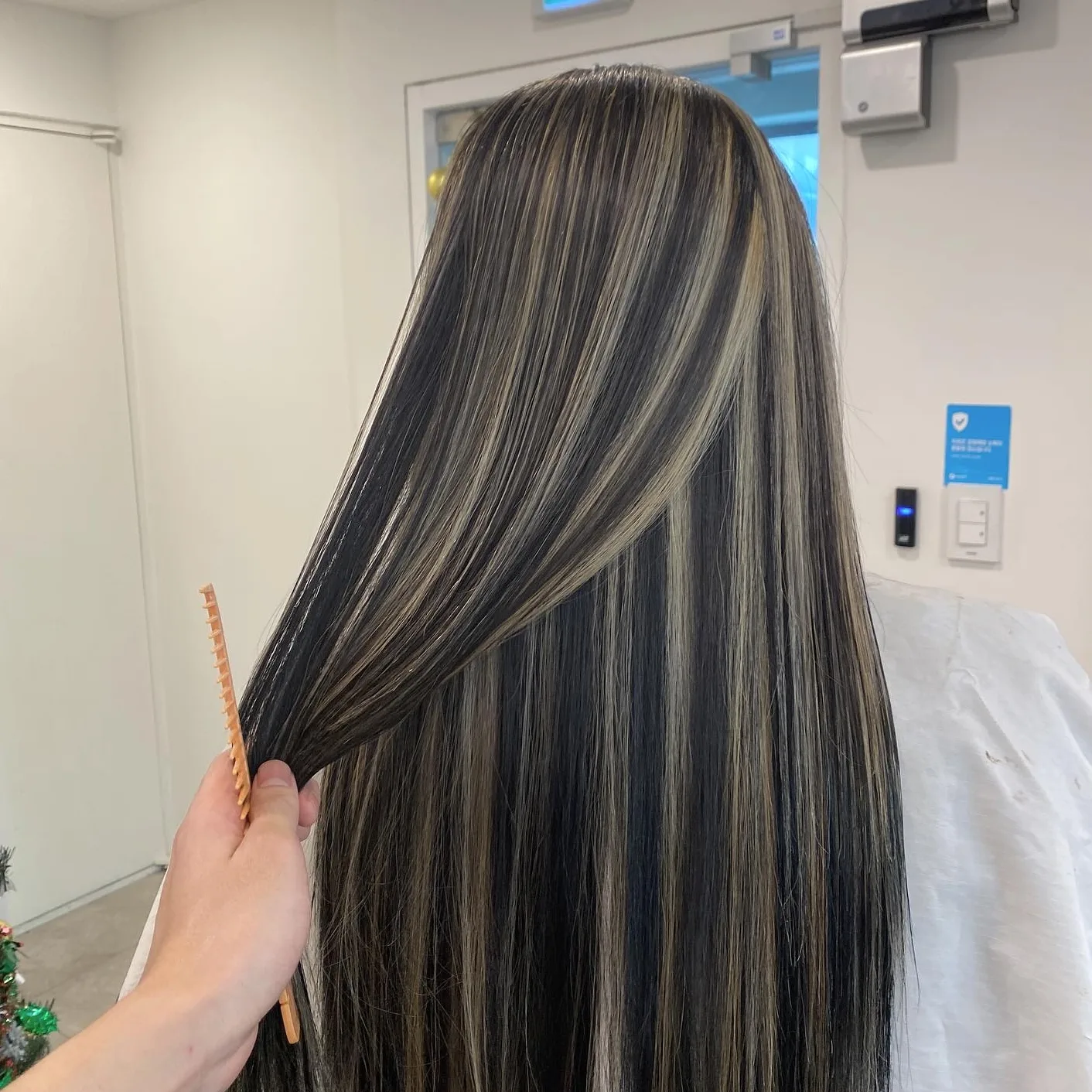 elegant ash blonde Seoul 2026 - Style 5 at Korea Hair Salon Seoul