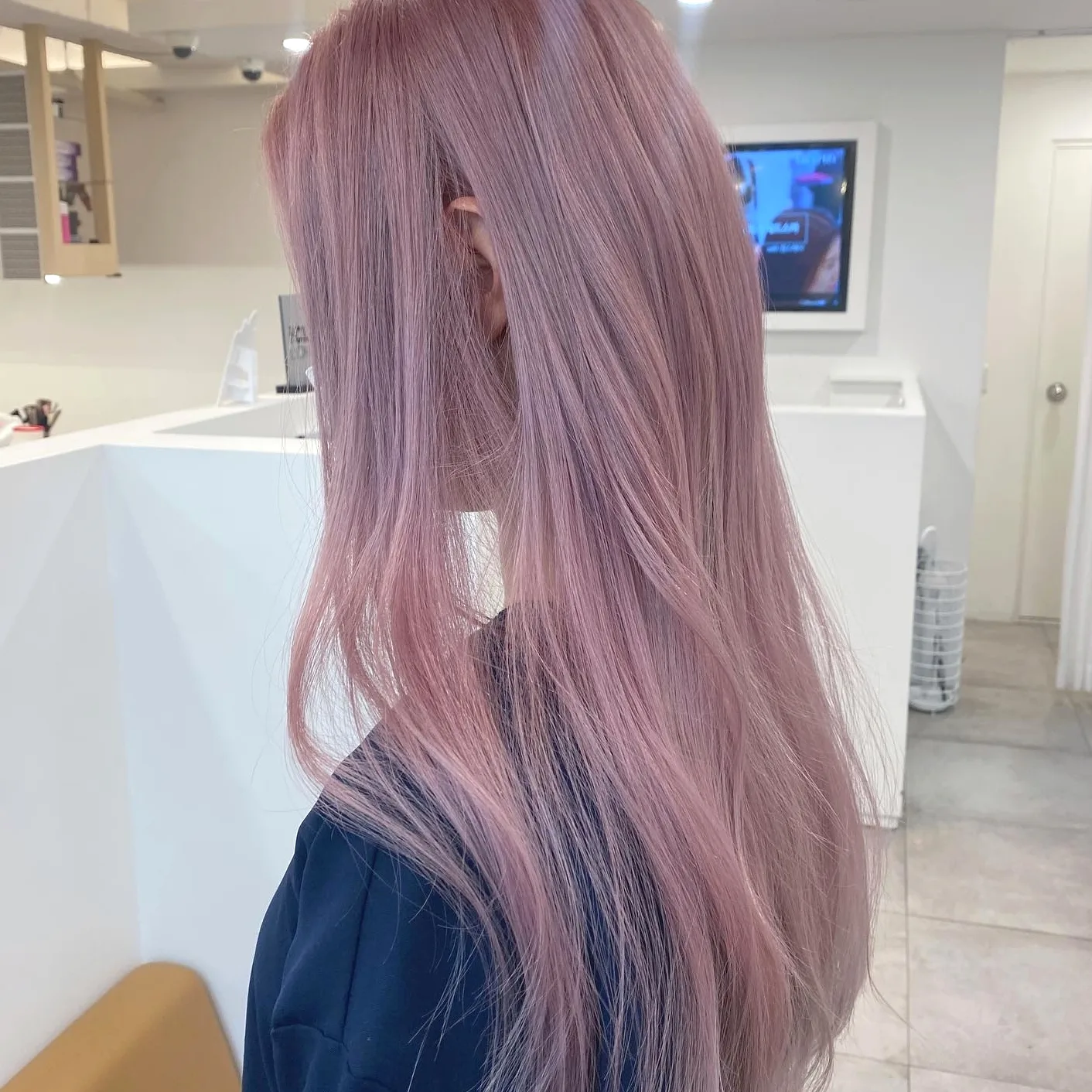 7 Beautiful Korean Milk Tea Hair Inspirations | Seoul Hair Salon 8 Korean Milk Tea Hair maintenance tips